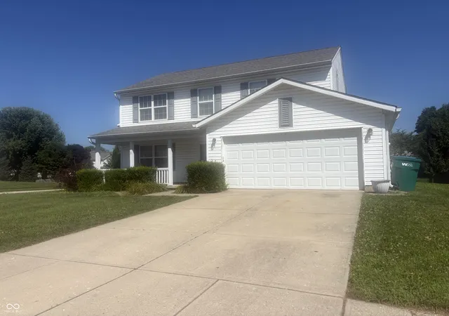 1st image of 5470 Fieldhurst Ln, Plainfield, IN 46168 | MLS# 22113817
