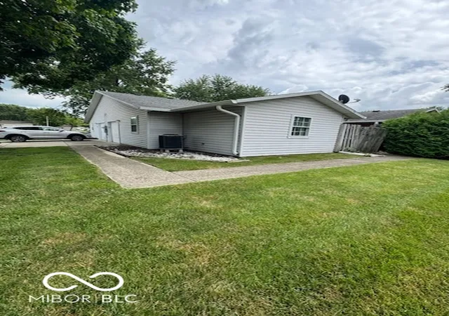 Condo for sale at 8001 Xenia Dr, Indianapolis, IN 46227 | MLS# 22113830