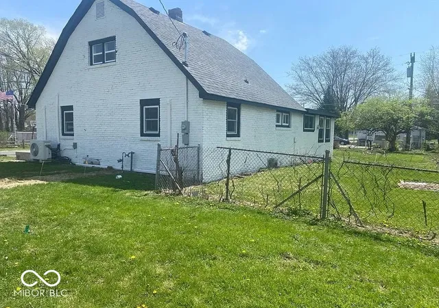 3rd image of 705 Lennox St, Anderson, IN 46012 | MLS# 22113866