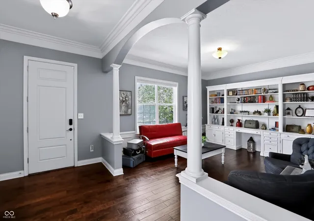 4th image of 200 Manchester Dr, Zionsville, IN 46077 | MLS# 22113868