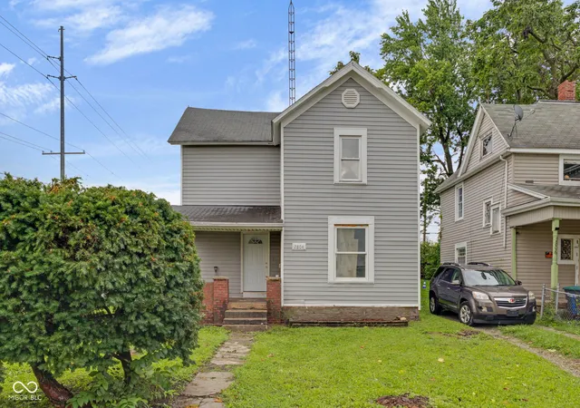 1st image of 2804 S Elm St, Muncie, IN 47302 | MLS# 22113870