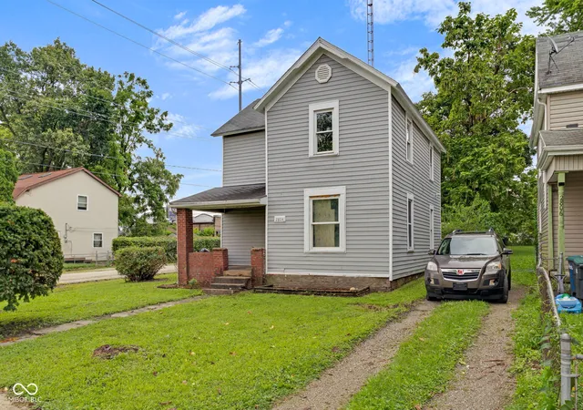 2nd image of 2804 S Elm St, Muncie, IN 47302 | MLS# 22113870