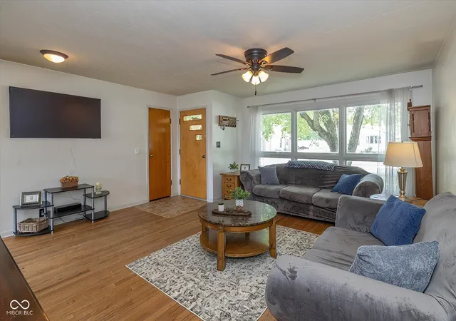 5th image of 16 E North St, New Palestine, IN 46163 | MLS# 22113878