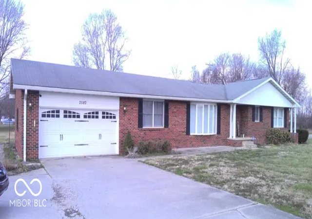 Homes for sale in Crothersville, IN | 2580 S Us Hwy 31, Crothersville, IN 47229 | MLS# 22113894