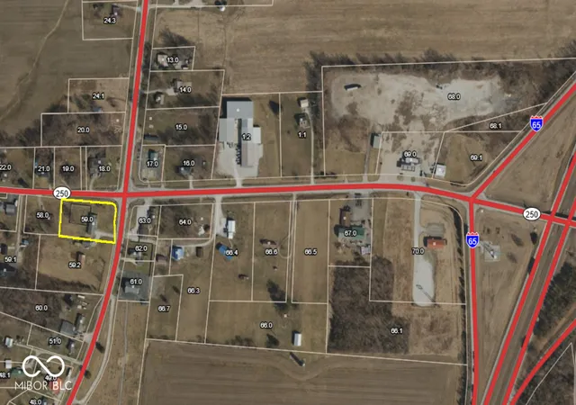 Homes for sale in Crothersville, IN | 2580 S Us Hwy 31, Crothersville, IN 47229 | MLS# 22113894