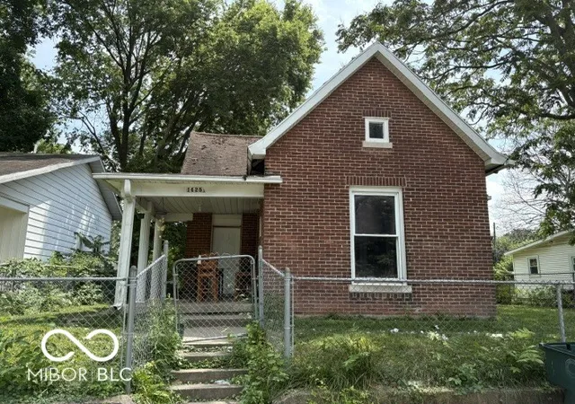 1st image of 1425 W 10th St, Muncie, IN 47302 | MLS# 22113899