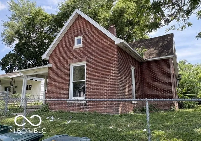 2nd image of 1425 W 10th St, Muncie, IN 47302 | MLS# 22113899