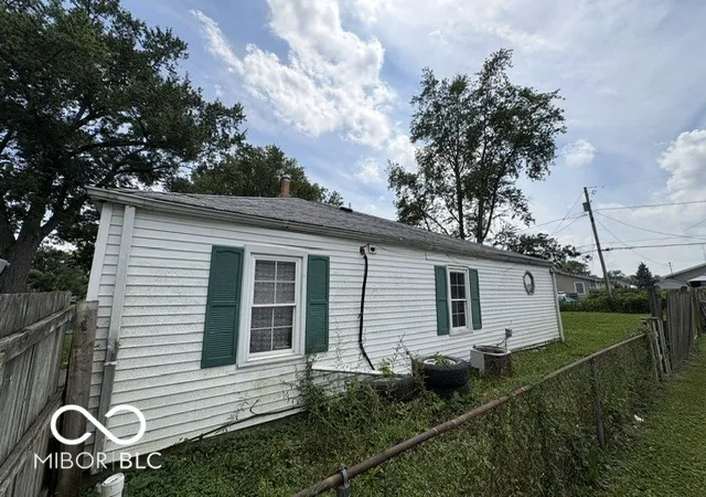 3rd image of 2301 S Vine St, Muncie, IN 47302 | MLS# 22113901