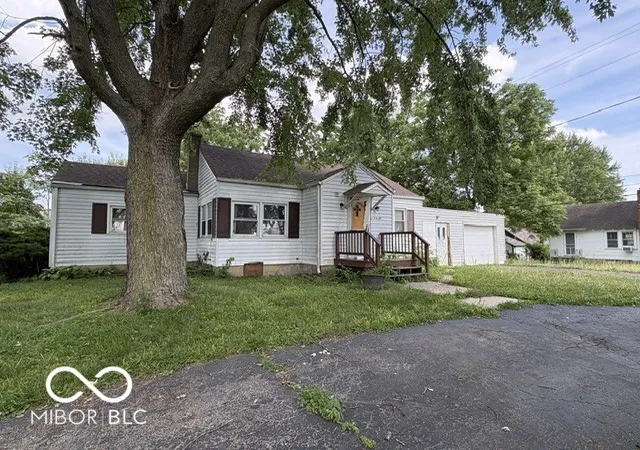 1st image of 3718 N Miami Ave, Muncie, IN 47303 | MLS# 22113902