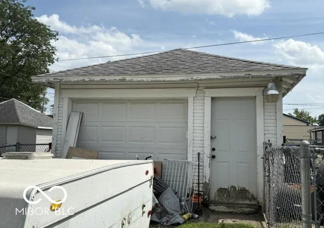 4th image of 740 N Jefferson St, Muncie, IN 47305 | MLS# 22113903