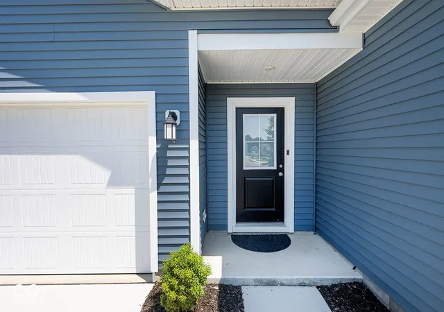 Photo 3 of Single family home for sale at 11754 Hartwell St, Indianapolis, IN 46235 | MLS# 22113910 | Listing updated on 2026-09-17