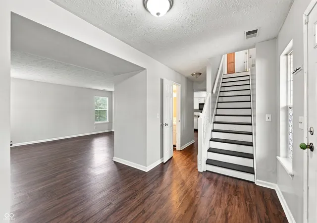 Photo 3 of Single family home for sale at 6007 Polonius Ln, Indianapolis, IN 46254 | MLS# 22113926 | Listing updated on 2026-08-07