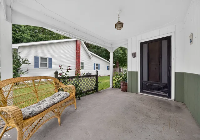 Photo 4 of Sale Pending at 1311 S J St, Elwood, IN 46036 | MLS# 22113928 | Listing updated on 2026-08-25