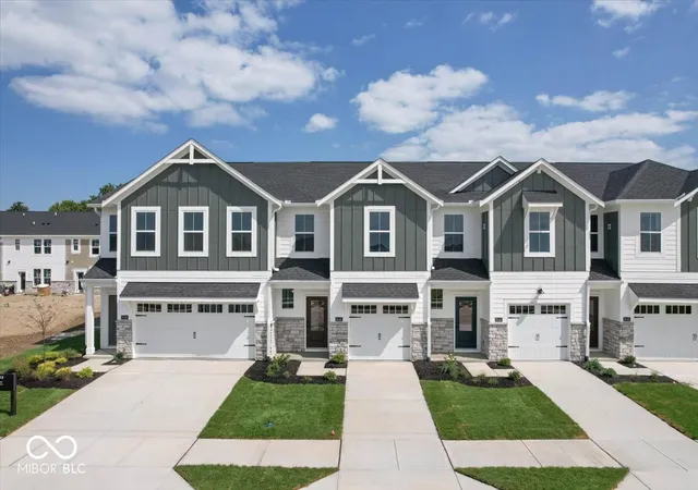 3rd image of 6146 Parsonage Pl #330-402, Mc Cordsville, IN 46055 | MLS# 22113950