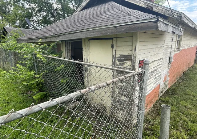 5th image of 304 E 16th St, Muncie, IN 47302 | MLS# 22113965