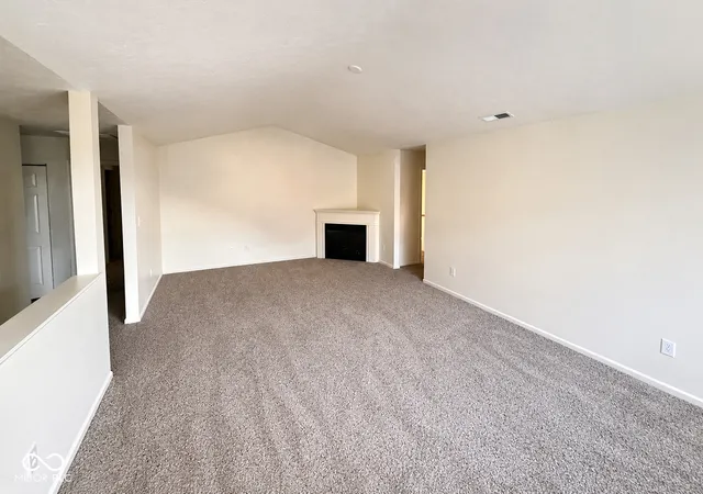 Photo 4 of Condo for sale at 3060 Wildcat Ln, Indianapolis, IN 46203 | MLS# 22113981 | Listing updated on 2026-08-20