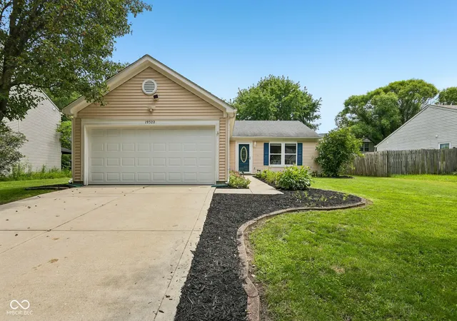 1st image of 19322 Tradewinds Dr, Noblesville, IN 46062 | MLS# 22113982