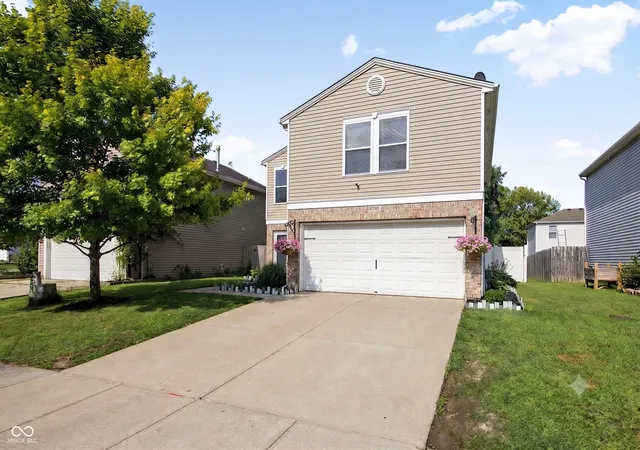 1st image of 10901 Grace Dr, Ingalls, IN 46048 | MLS# 22113986