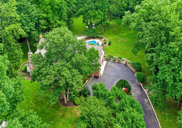 Photo 4 of Sale Pending at 4149 Waterbrook Way, Greenwood, IN 46143 | MLS# 22113994 | Listing updated on 2026-09-14