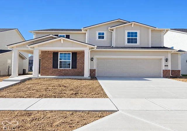 Photo 1 of Single family home for sale at 2588 Madison Ln, Muncie, IN | MLS# 22114001 | Listing updated on 2026-10-08