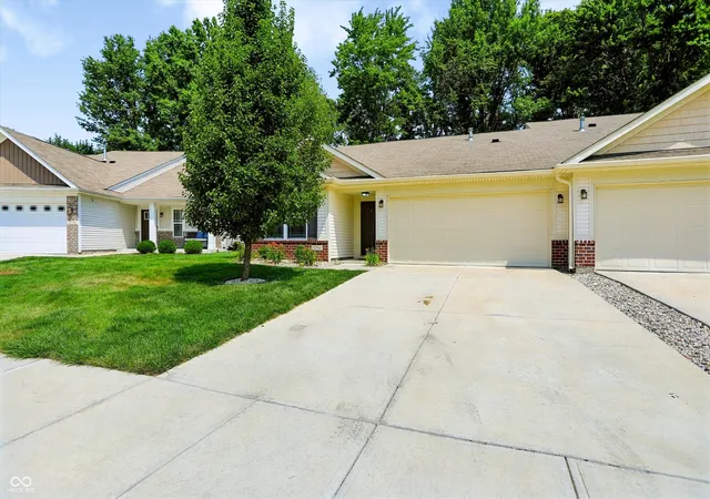 Photo 3 of Condo for sale at 11744 Whisperwood Way, Fishers, IN 46037 | MLS# 22114016 | Listing updated on 2026-09-23