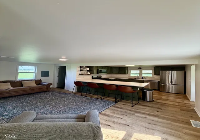 Photo 4 of Single family home for sale at 125 E Lincoln St, Kingman, IN 47952 | MLS# 22114024 | Listing updated on 2026-10-05