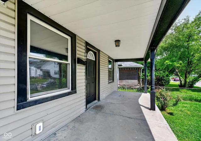 Photo 3 of Single family home for sale at 730 N Bosart Ave, Indianapolis, IN 46201 | MLS# 22114033 | Listing updated on 2026-10-08