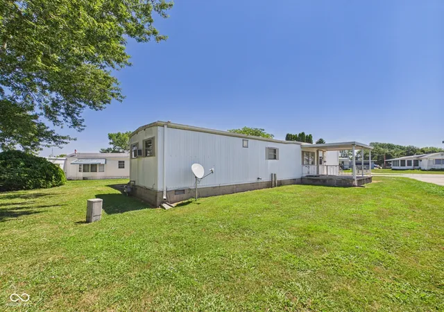 Photo 4 of Sale Pending at 908 Washington Pkwy, Elwood, IN 46036 | MLS# 22114034 | Listing updated on 2026-10-01