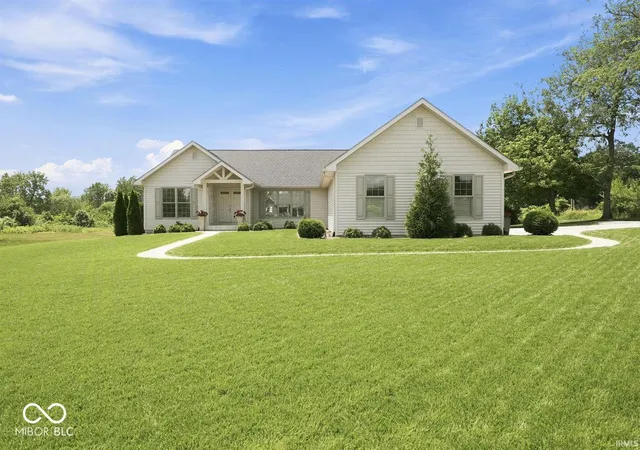 Photo 3 of Sale Pending at 1002 S 8th Street, Upland, IN 46989 | MLS# 22114052 | Listing updated on 2026-08-08