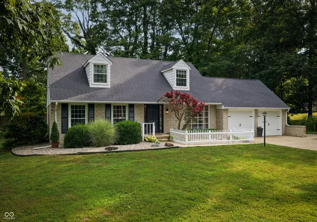 1st image of 9202 N Cherry Hills Dr, Columbus, IN 47201 | MLS# 22114077