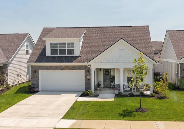 Photo 2 of Sale Pending at 14913 Higgins Dr, Westfield, IN 46074 | MLS# 22114080 | Listing updated on 2026-09-23