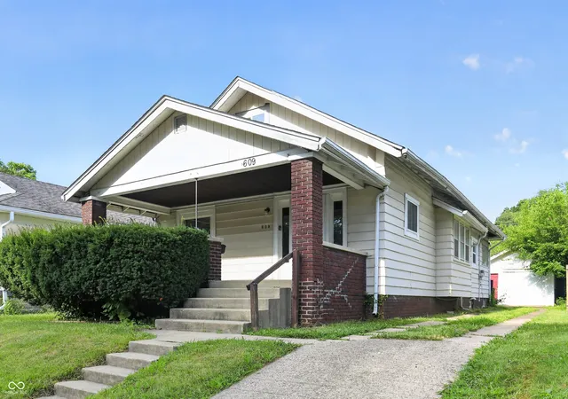 Photo 1 of Single family home for sale at 609 N Linwood Ave, Indianapolis, IN 46201 | MLS# 22114081 | Listing updated on 2026-08-14