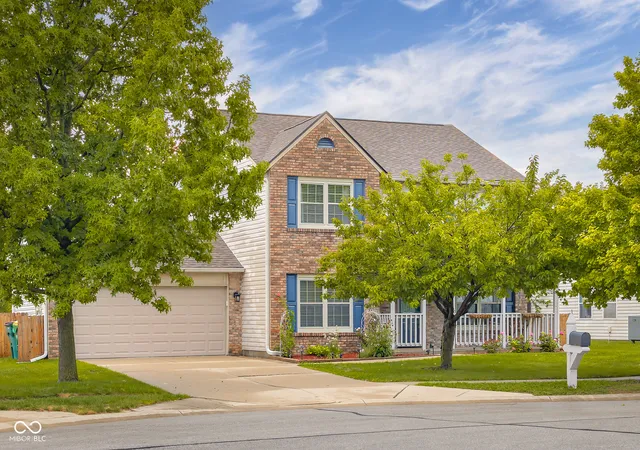 1st image of 688 Canary Creek Dr, Franklin, IN 46131 | MLS# 22114088