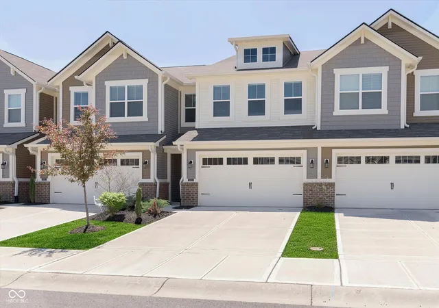 1st image of 9583 Beckett St, Avon, IN 46123 | MLS# 22114092