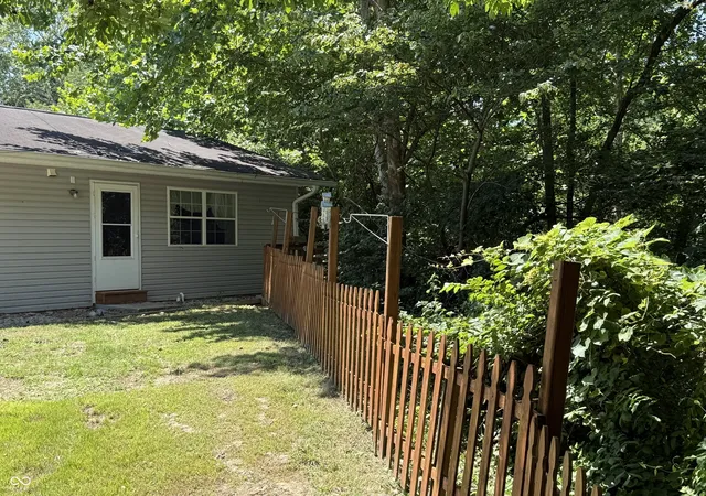 Photo 3 of Sale Pending at 505 N County Rd 25 E, North Vernon, IN 47265 | MLS# 22114096 | Listing updated on 2026-07-24