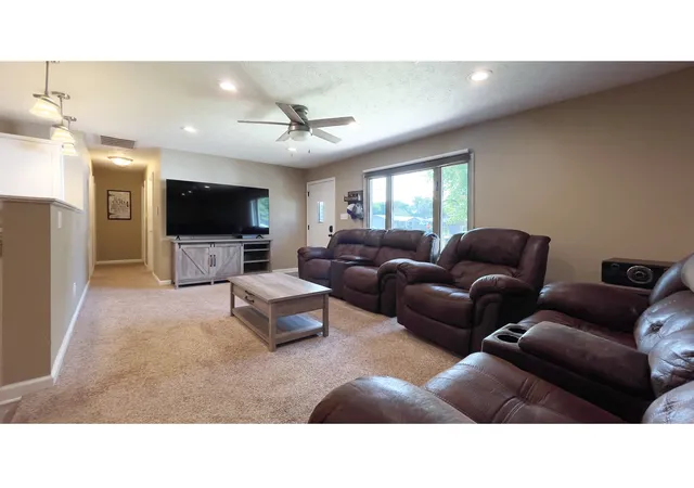 Photo 3 of Single family home for sale at 11 Sunset Manor, Mooresville, IN 46158 | MLS# 22114134 | Listing updated on 2026-09-22