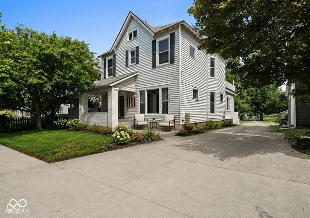 1st image of 690 E Jefferson St, Franklin, IN 46131 | MLS# 22114186