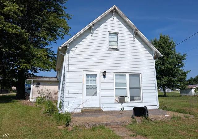 Photo 1 of Single family home for sale at 3185 N Washington St, Butlerville, IN 47223 | MLS# 22114198 | Listing updated on 2026-07-17