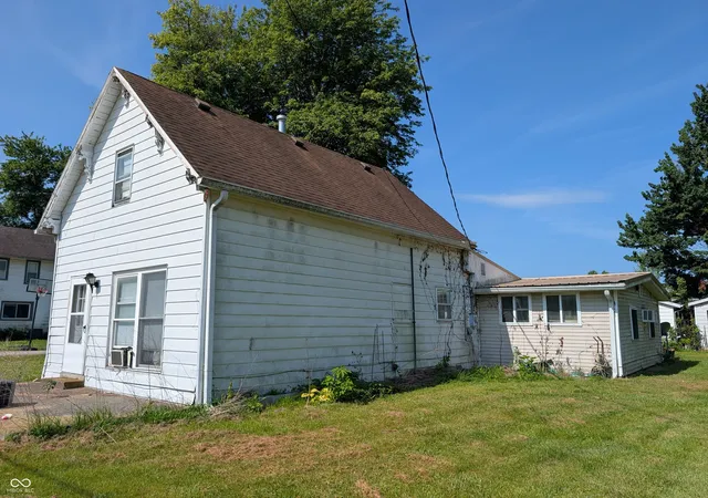 Photo 2 of Single family home for sale at 3185 N Washington St, Butlerville, IN 47223 | MLS# 22114198 | Listing updated on 2026-07-17