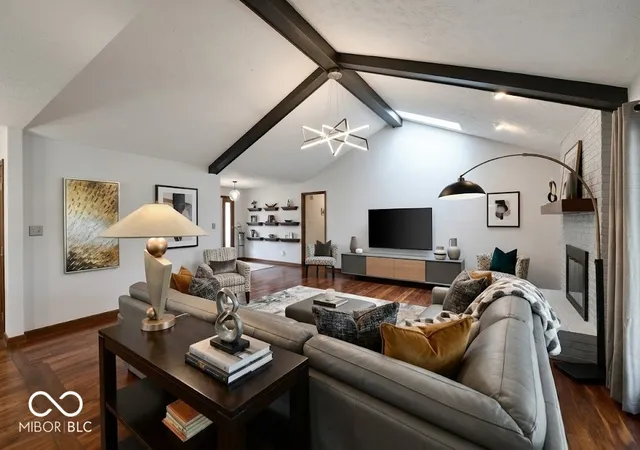 Photo 3 of Single family home for sale at 5006 Essex Dr, Carmel, IN 46033 | MLS# 22114222 | Listing updated on 2026-09-23