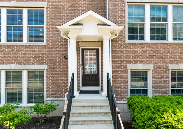 Photo 4 of Sale Pending at 12759 Apsley Ln, Carmel, IN 46032 | MLS# 22114267 | Listing updated on 2026-08-28