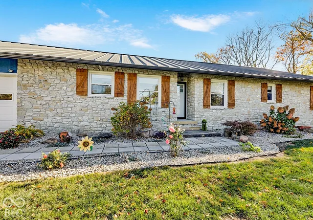 Photo 4 of Single family home for sale at 10514 N State Rd 9, Fountaintown, IN 46130 | MLS# 22114281 | Listing updated on 2026-10-31