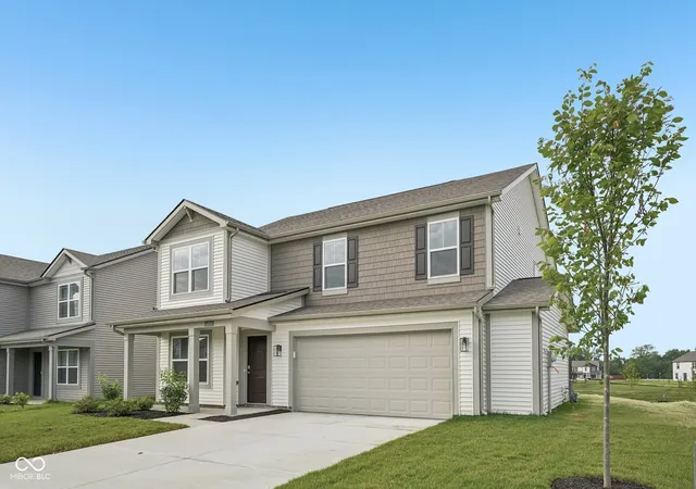 Photo 2 of Sale Pending at 6739 Henley Way, Indianapolis, IN 46221 | MLS# 22114300 | Listing updated on 2026-07-28
