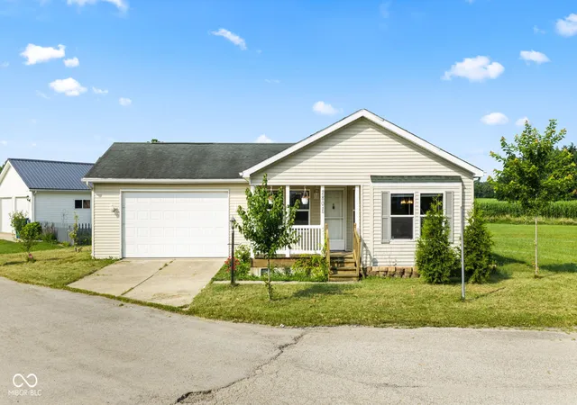 Photo 2 of Sale Pending at 2801 Maplewood Ave, Plymouth, IN 46563 | MLS# 22114302 | Listing updated on 2026-09-14
