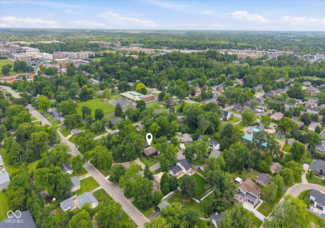 Photo 4 of Single family home for sale at 148 Park Ln, Carmel, IN 46032 | MLS# 22114304 | Listing updated on 2026-08-19