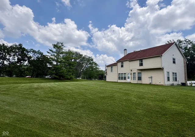 Photo 3 of Single family home for sale at 7026 Starkey Ridge Ln, Indianapolis, IN 46268 | MLS# 22114307 | Listing updated on 2026-08-20