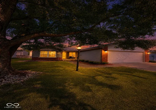 4th image of 19257 Fox Chase Dr, Noblesville, IN 46062 | MLS# 22114319
