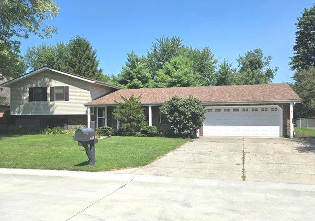 Photo 1 of Sale Pending at 648 Yosemite Dr, Indianapolis, IN 46217 | MLS# 22114329 | Listing updated on 2026-08-24