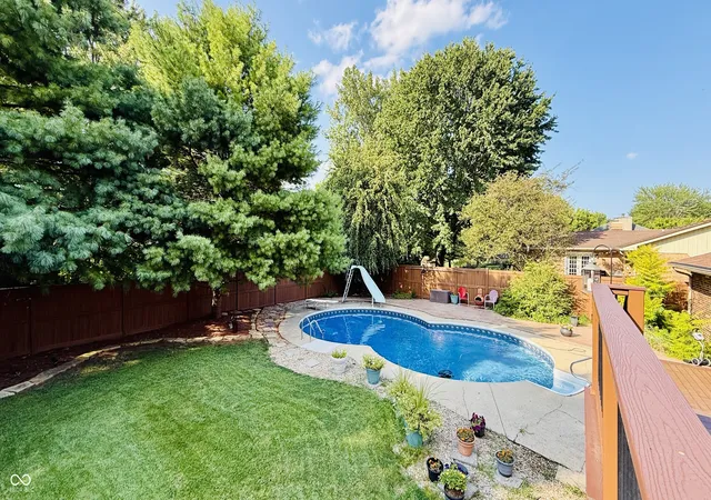 Photo 3 of Sale Pending at 648 Yosemite Dr, Indianapolis, IN 46217 | MLS# 22114329 | Listing updated on 2026-08-24