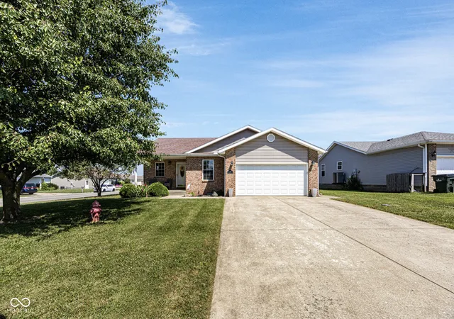 2nd image of 1682 W Integrity St, Greensburg, IN 47240 | MLS# 22114340